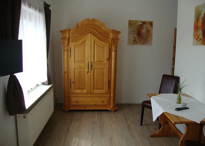 Zum Alten Forsthaus *