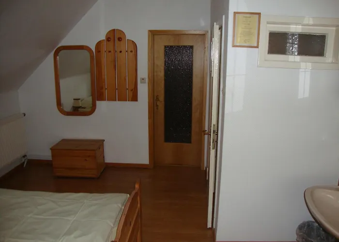 Zum Alten Forsthaus Inn