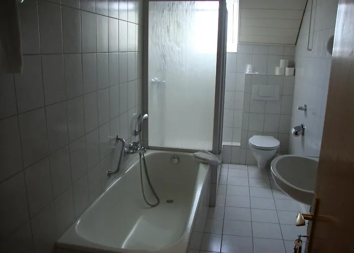 Zum Alten Forsthaus Inn Immenhausen