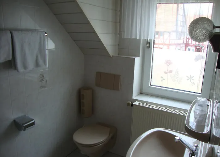 Zum Alten Forsthaus Inn *